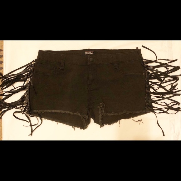 Forever 21 Premium Jean Black Fringe Shorts Summer Rodeo Cowgirl Rock & Roll - Picture 2 of 5